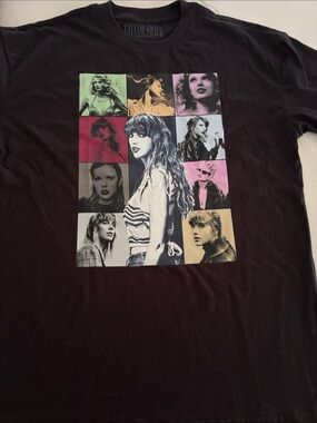 Taylor Swift Black Multi-Panel Photo Grid Tee small